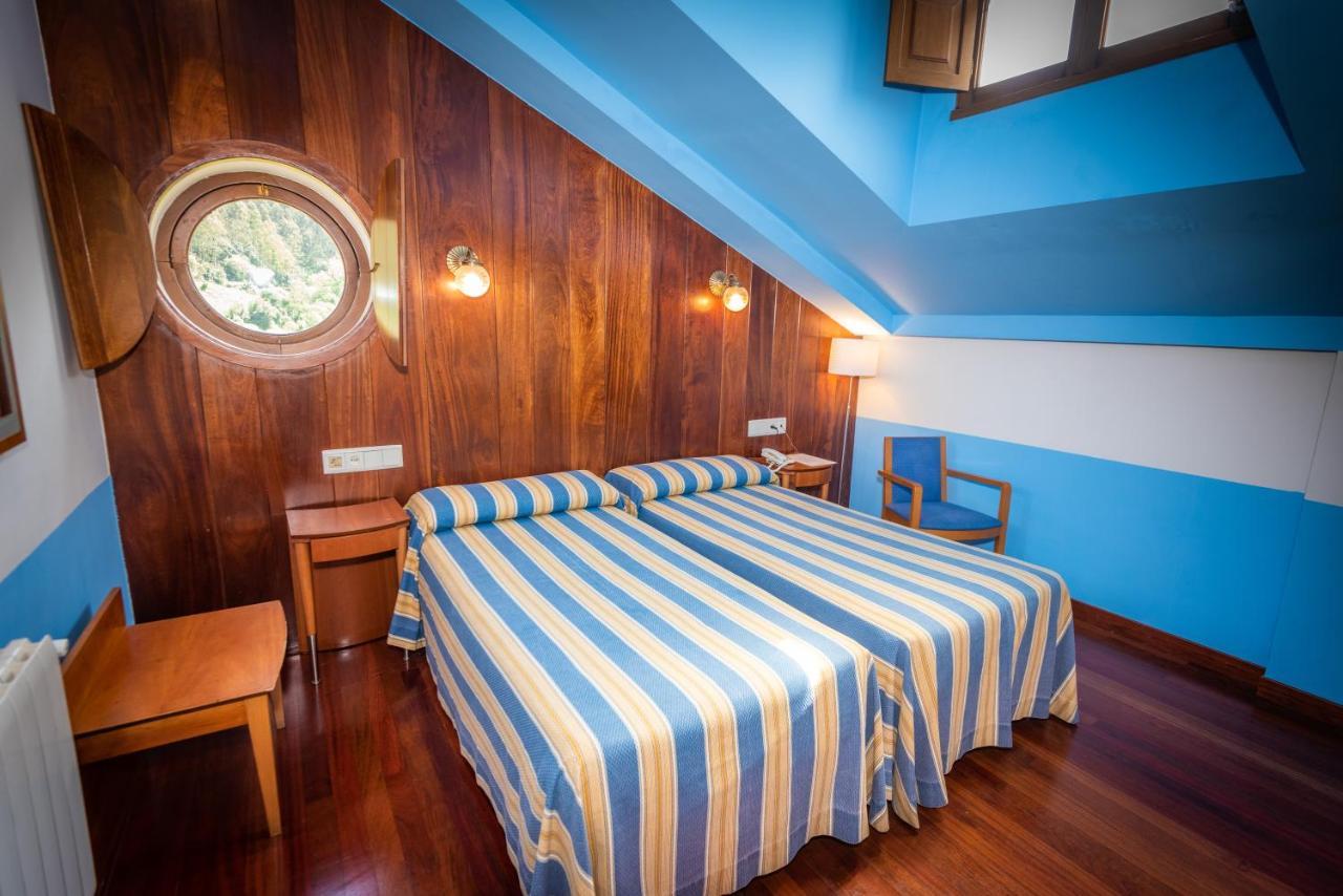 Hotel Castillo De Gauzon Салинас Екстериор снимка