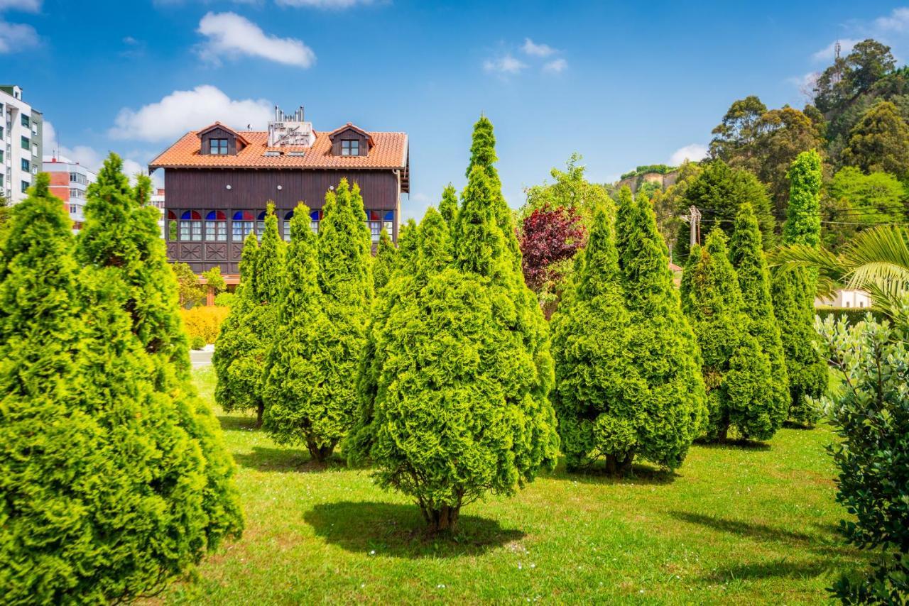Hotel Castillo De Gauzon Салинас Екстериор снимка