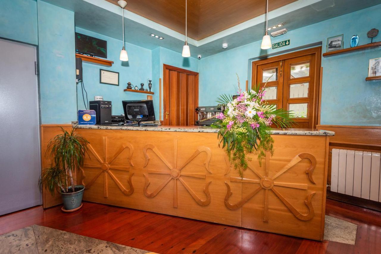 Hotel Castillo De Gauzon Салинас Екстериор снимка