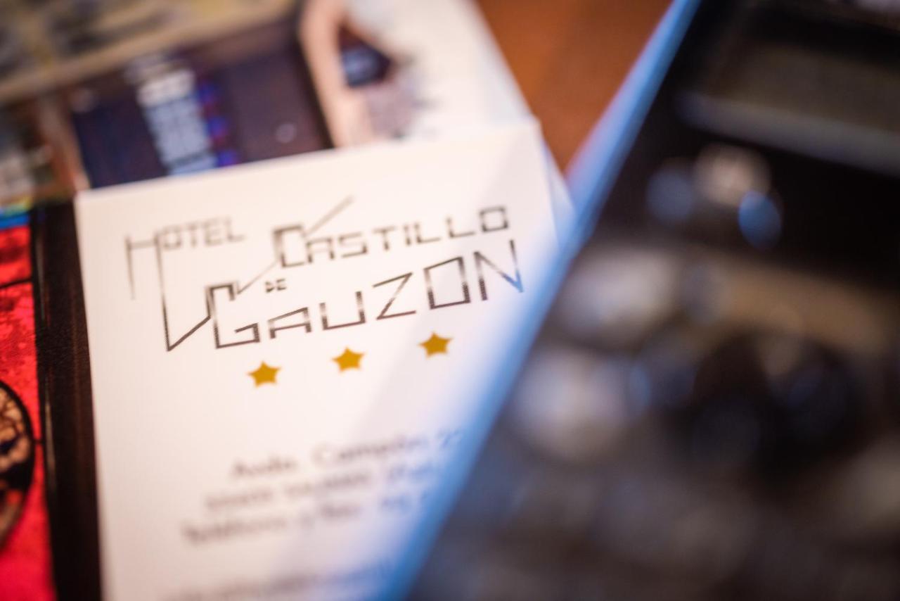 Hotel Castillo De Gauzon Салинас Екстериор снимка