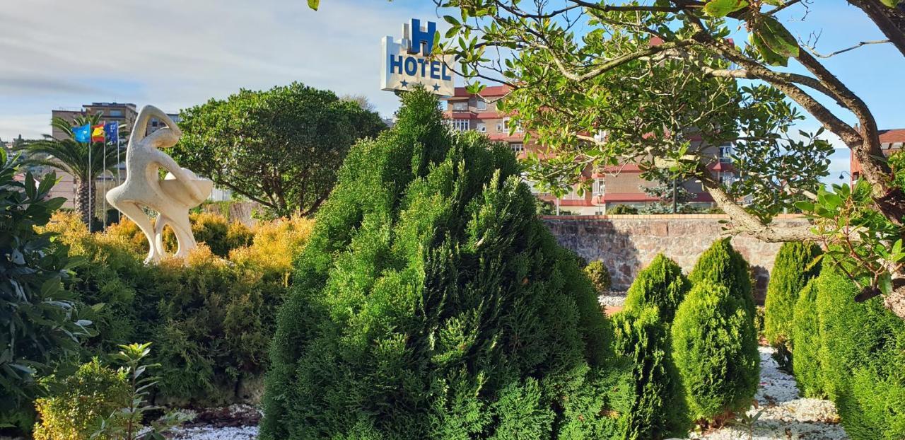 Hotel Castillo De Gauzon Салинас Екстериор снимка
